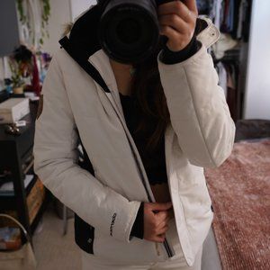 Obermeyer White Snowboard Ski Jacket with Fur Hood